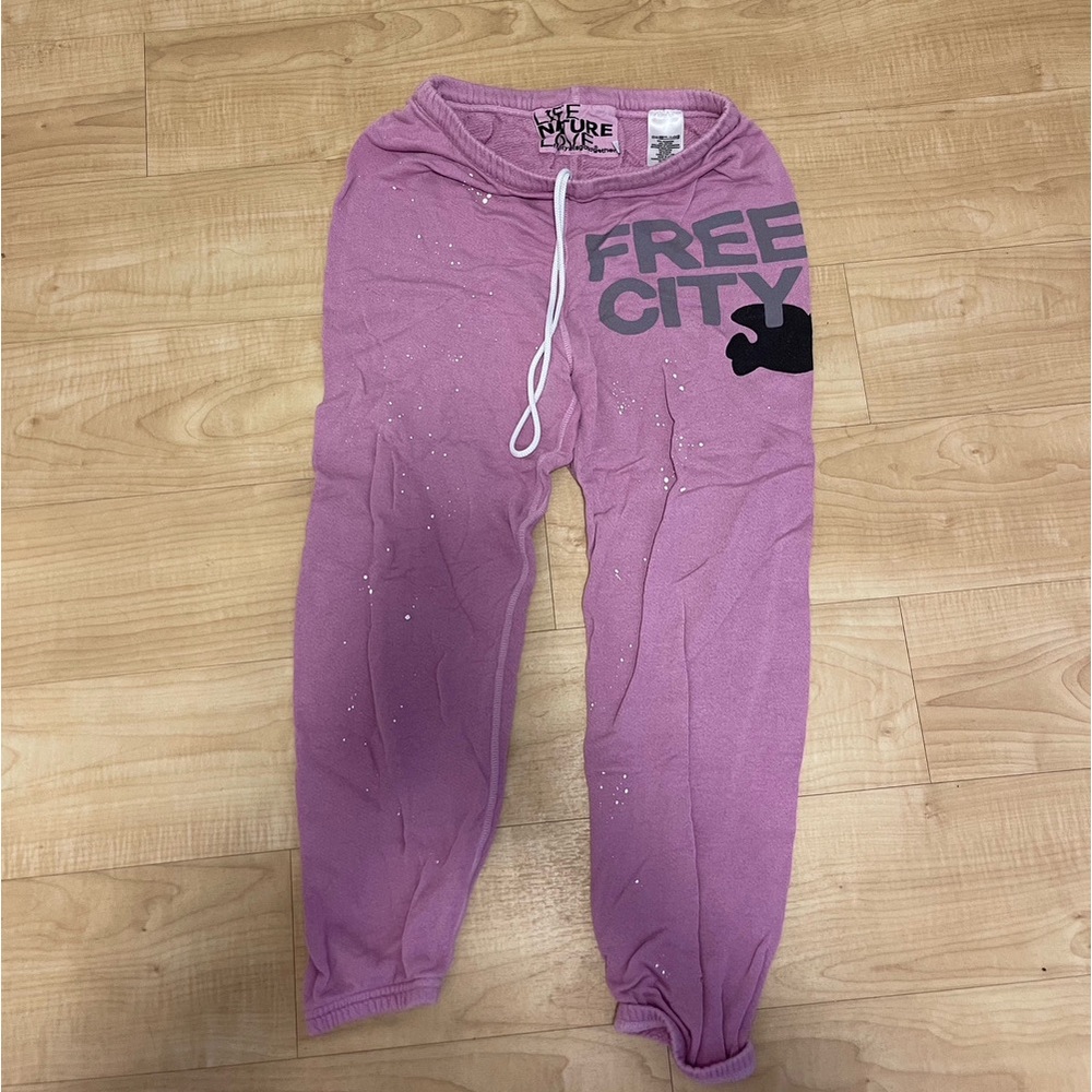 Free city sweats
